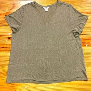 NWOT Athleta linen tee.